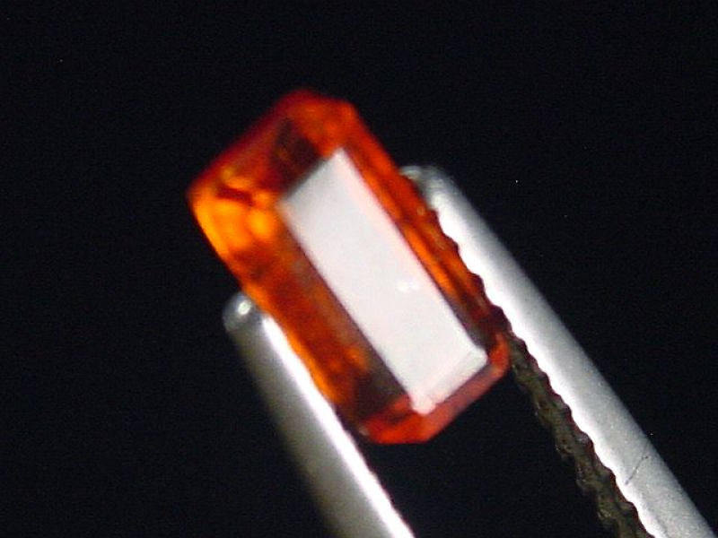 Kyanit / Disthen 0,84 Ct. orange Oktagon - Tansania