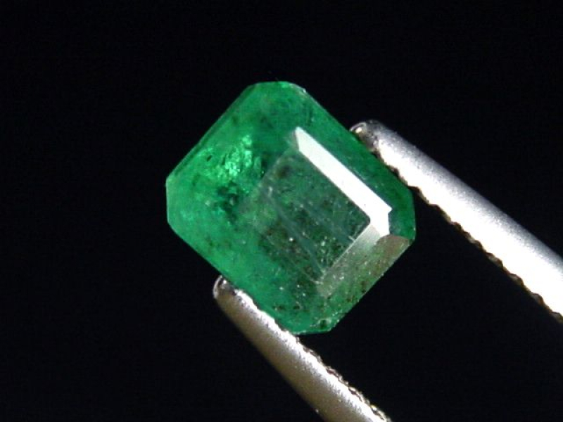 Emerald 1,24 Ct. fine green octagon Colombia
