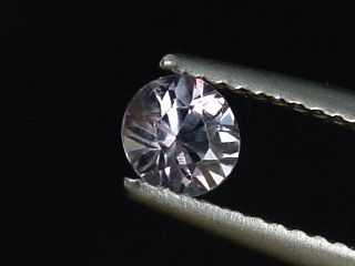 Spinell 0,44 Ct. 5 x 4,5 mm Oval Sri Lanka