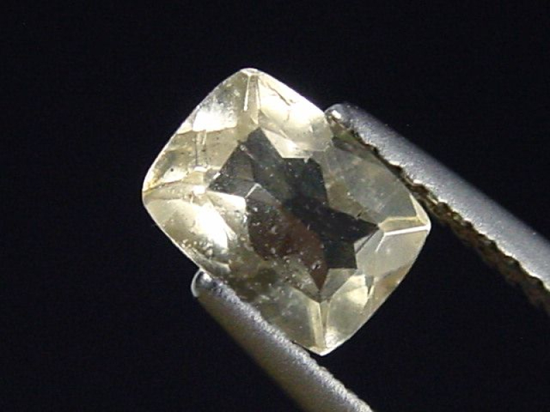 Topas 1,14 Ct. Kissenschliff facettiert - Schneckenstein, Sachsen, Deutschland
