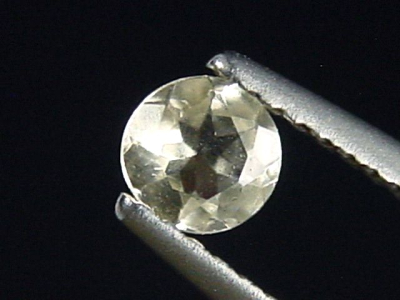 Topas 0,37 Ct. Rund facettiert - Schneckenstein, Sachsen, Deutschland