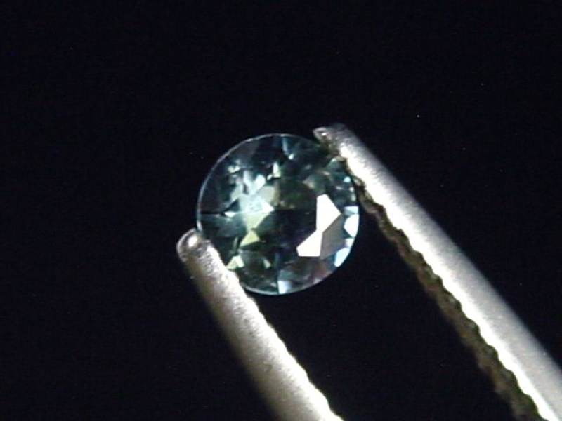 Saphir stahlblau 0,28 Ct. Naturfarbe Rund Tansania