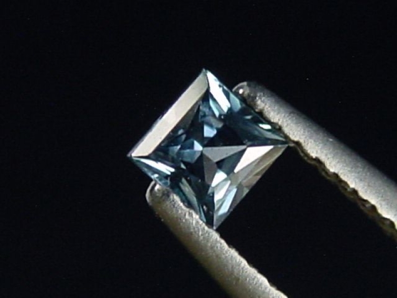 Saphir blau 0,32 Ct. Naturfarbe Carree Tansania