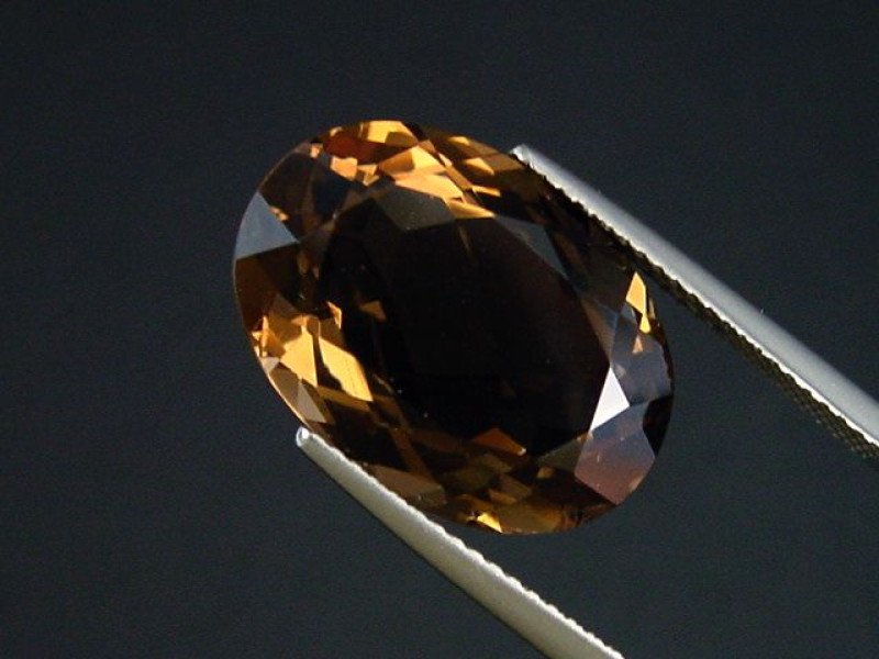 Rauchquarz 11,45 Ct. Oval 18 x 13 mm Brasilien