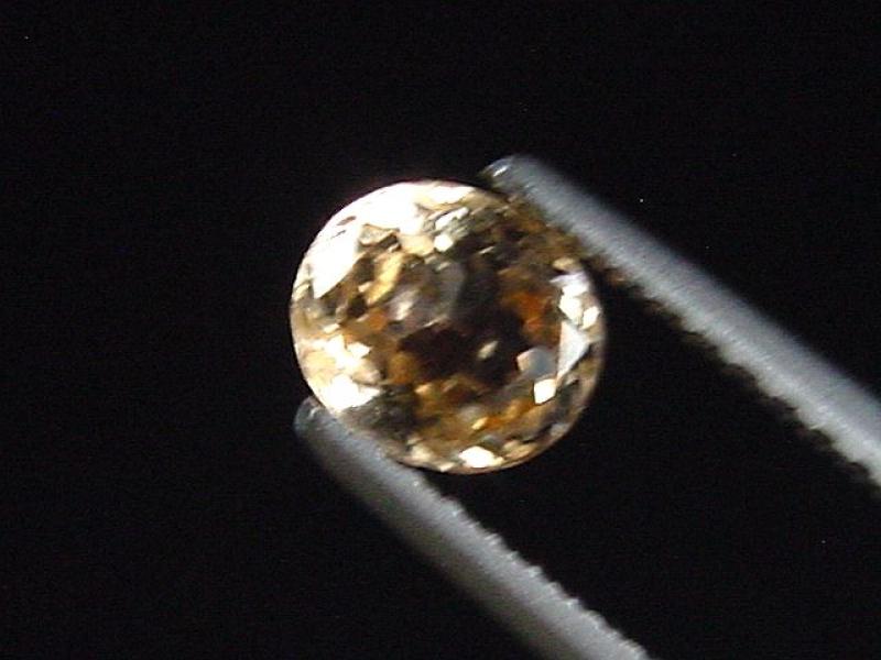 Hessonit Granat 0,50 Ct. Oval 5 x 4,5 mm Tansania