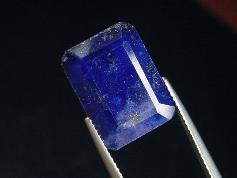 Lapislazuli 9,83 Ct. Oktagon facettiert 16 x 12 mm