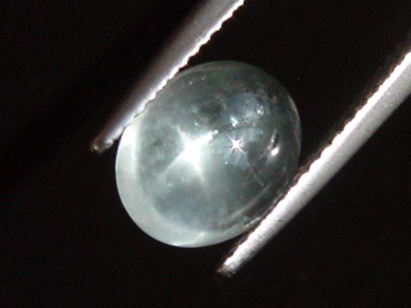 Sterngoshenit / Goshenit mit Sterneffekt 2,88 Ct. Cabochon Brasilien