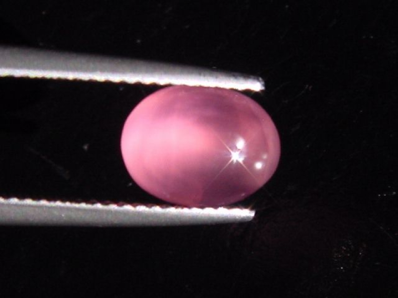 Rhodochrosit Katzenauge 2,78 Ct. Oval Cabochon - Kuruman, Südafrika