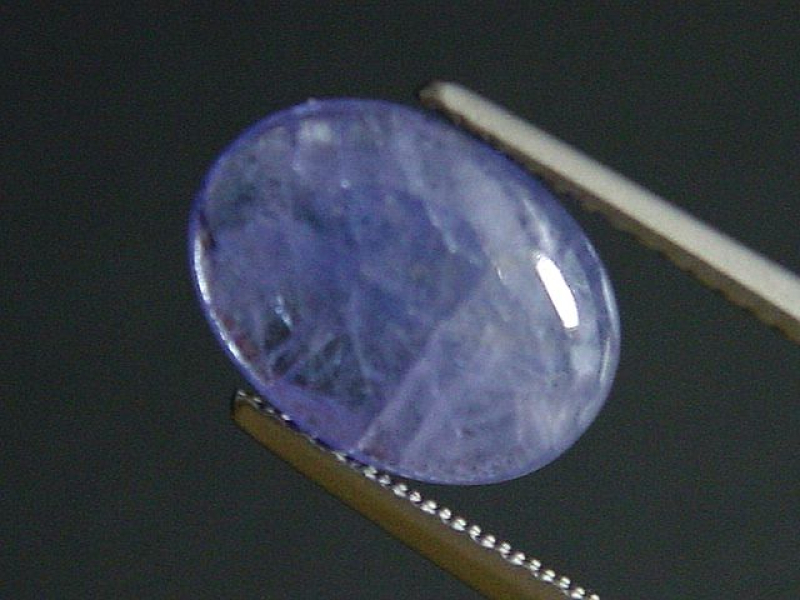 Tansanit 2,46 Ct. violett 11 x 8 mm Oval Cabochon B-Qualität