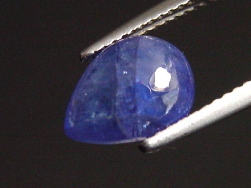 Tanzanite 2,54 Ct. pear cabochon B-quality