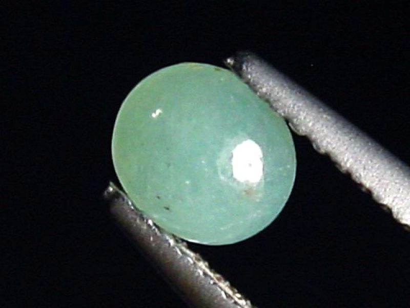Grandidierit 0,55 Ct. selten Oval Cabochon Andrahomana, Madag.