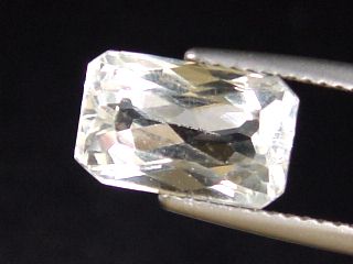 Spodumen 4,14 Ct. Oktagon und Scherenschliff 10,5 x 7 mm