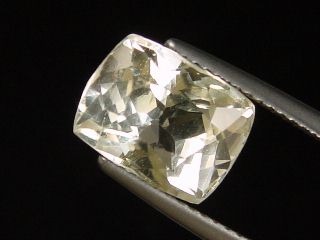Hiddenite 4,88 Ct. antique cut 10,5 x 8 mm Pakistan