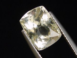 Hiddenite 4,88 Ct. antique cut 10,5 x 8 mm Pakistan