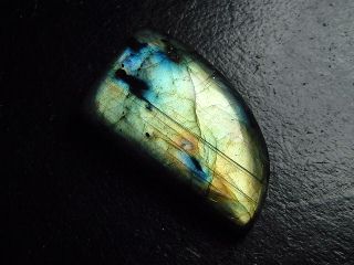 Labradorit 45,10 Ct. Freiform Cabochon 31,5 x 18 mm Australien