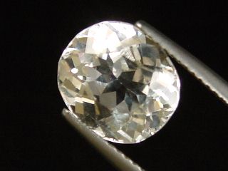 Hiddenit 4,34 Ct. Oval 10,5 x 9 mm Pakistan