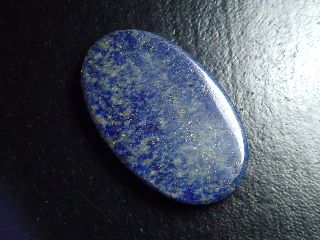 Lapislazuli 54,80 Ct. Oval Cabochon 39 x 24,5 mm