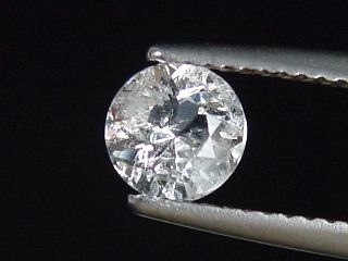 Pollucite 0,75 Ct. round rare - Skardu, Pak.