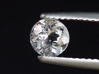 Pollucite 0,61 Ct. round rare - Skardu, Pak.