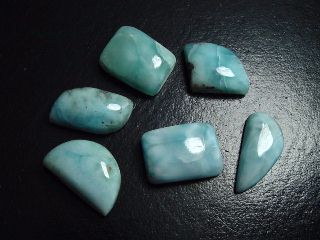 Larimar lot 89,28 Ct. mix cabochon - B-quality