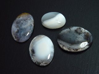 Dendritic Opal lot 111,83 Ct. oval cabochon India