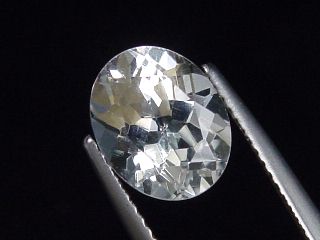 White Topaz 3,65 Ct. oval Brazil