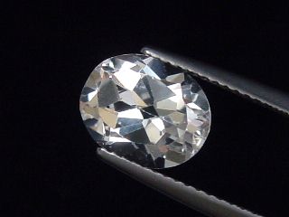 White Topaz 3,36 Ct. oval Brazil
