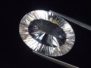 Bergkristall / Quarz 19,94 Ct. Oval 22 x 16 mm Konkavschliff