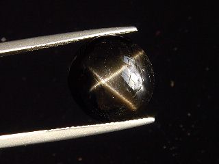 Sterndiopsid / Stern Diopsid 13,14 Ct. feiner Stern Rund