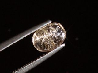 Topaz cat's eye 1,63 Ct. rare natural color - Ouro Preto, Brazil