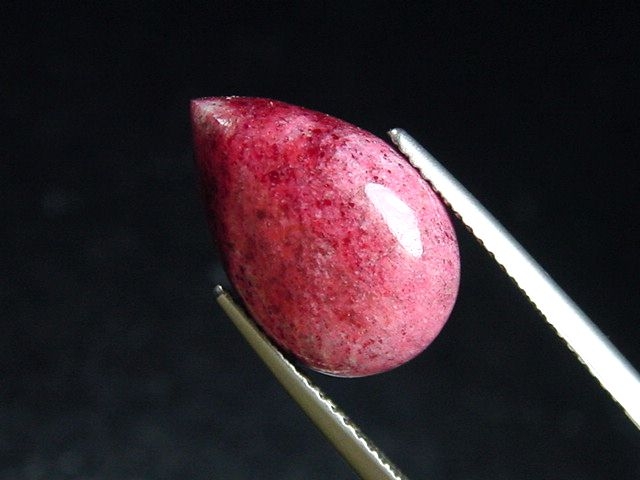 Thulite 6,72 Ct. cabochon - Lom, Norway