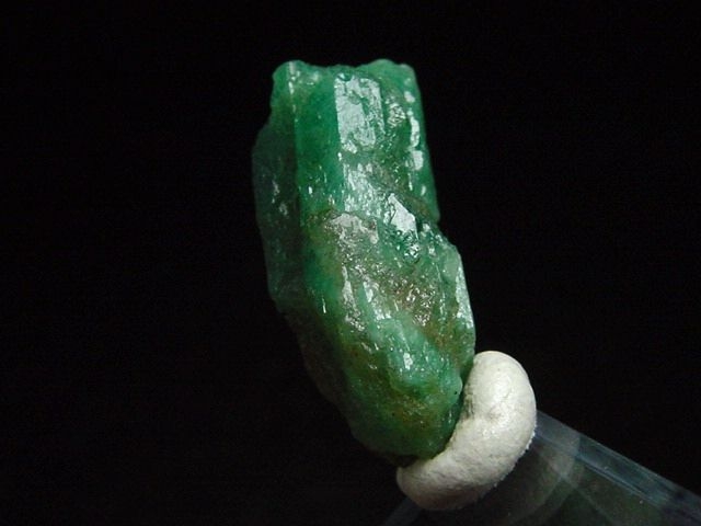 Emerald crystal 25 mm fine green - Muzo, Colombia