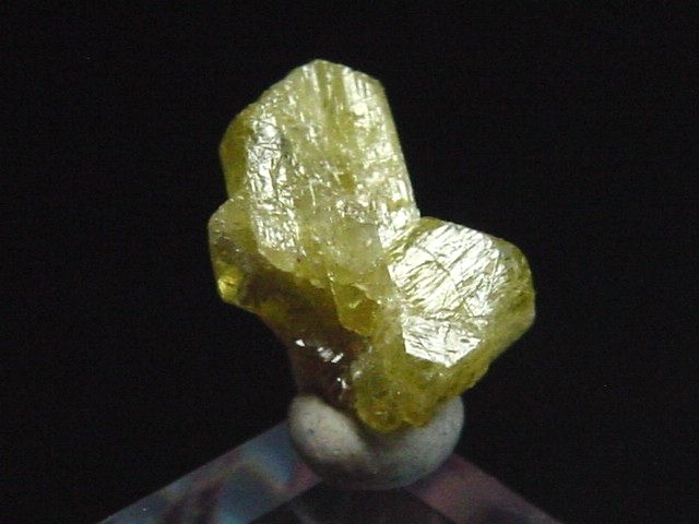 Chrysoberyl crystal 8 mm - Ambatomanoina, Madag.