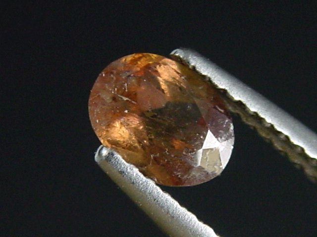 Axinite 0,65 Ct. oval Tanzania