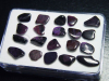Sugilith Trommelsteine Lot in Box - Wessels mine, Kuruman, Südafrika